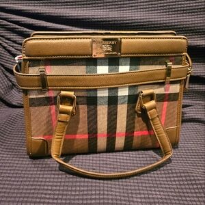 Burberry Brown Leather Bridle House Check Canvas Chester Imitation HandBag